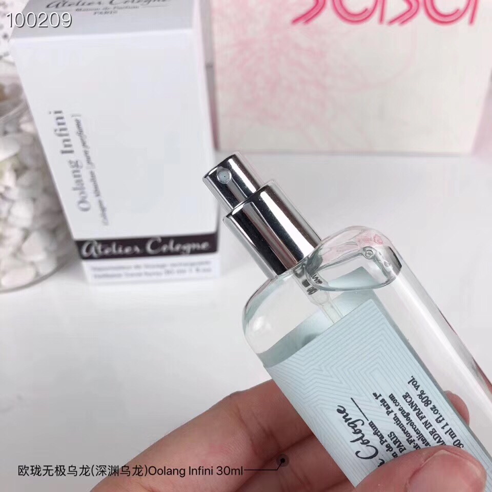 1560588866 3118993594 4