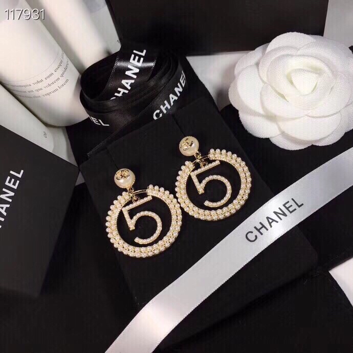 chanel gold crystal spiral cc stud earrings
