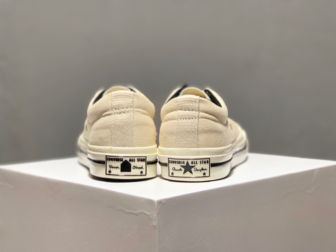 170Converse 匡威 One Star 联名款帆布低帮休闲板鞋 DSM一星 该款由川久保玲开设的时尚品牌集合