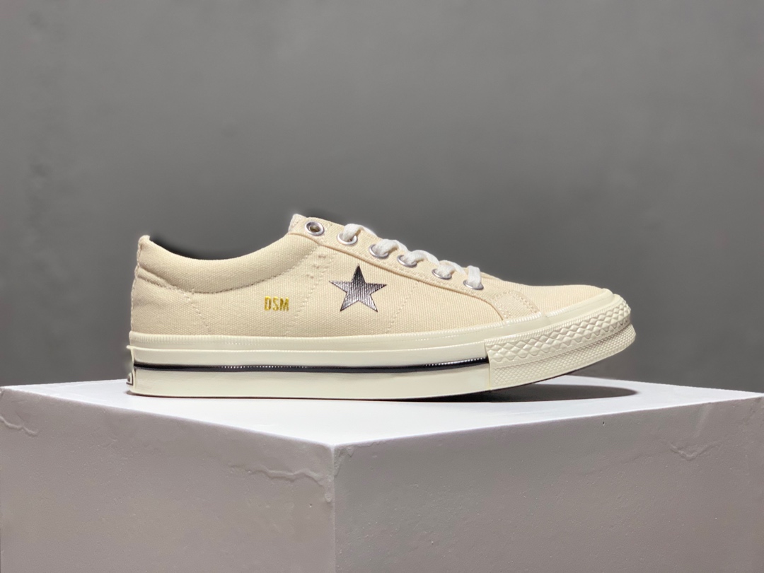 170Converse 匡威 One Star 联名款帆布低帮休闲板鞋 DSM一星 该款由川久保玲开设的时尚品牌集合