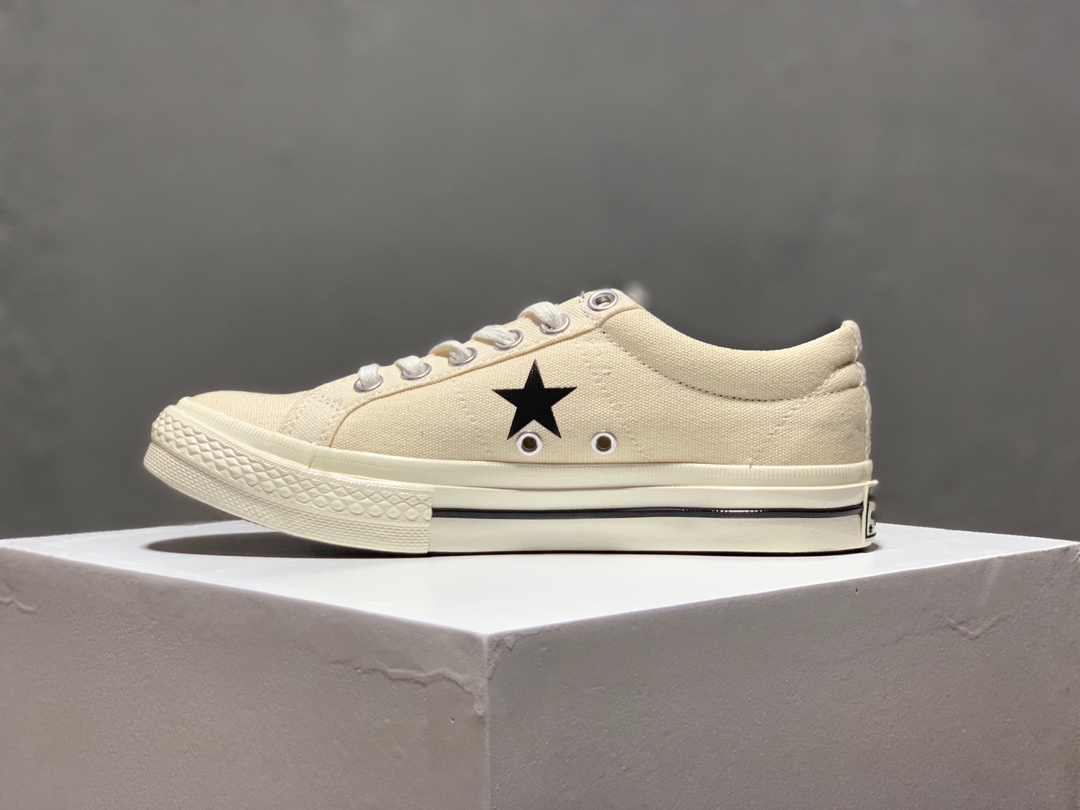 170Converse 匡威 One Star 联名款帆布低帮休闲板鞋 DSM一星 该款由川久保玲开设的时尚品牌集合