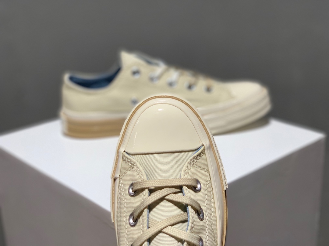 170Converse 1970s 提拉米苏 奶茶配色官方全新鞋楦定型，双围条加布，官方聚醚发泡高弹PU蓝底