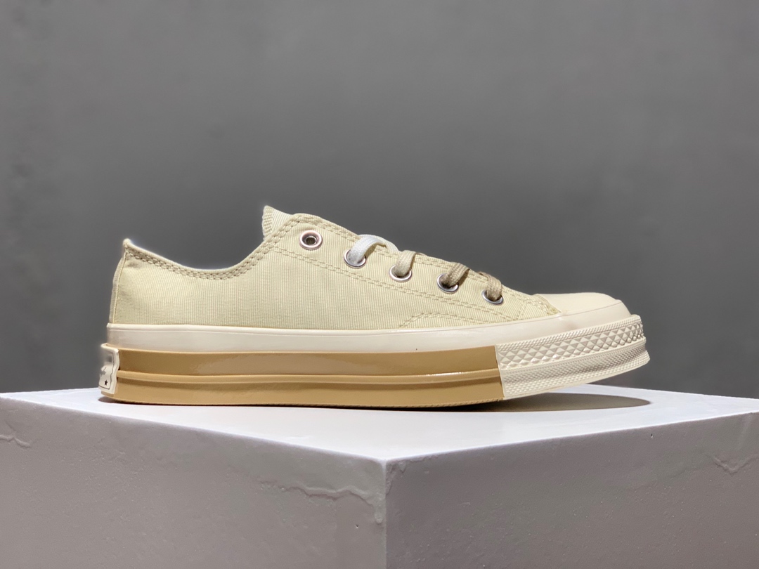 170Converse 1970s 提拉米苏 奶茶配色官方全新鞋楦定型，双围条加布，官方聚醚发泡高弹PU蓝底