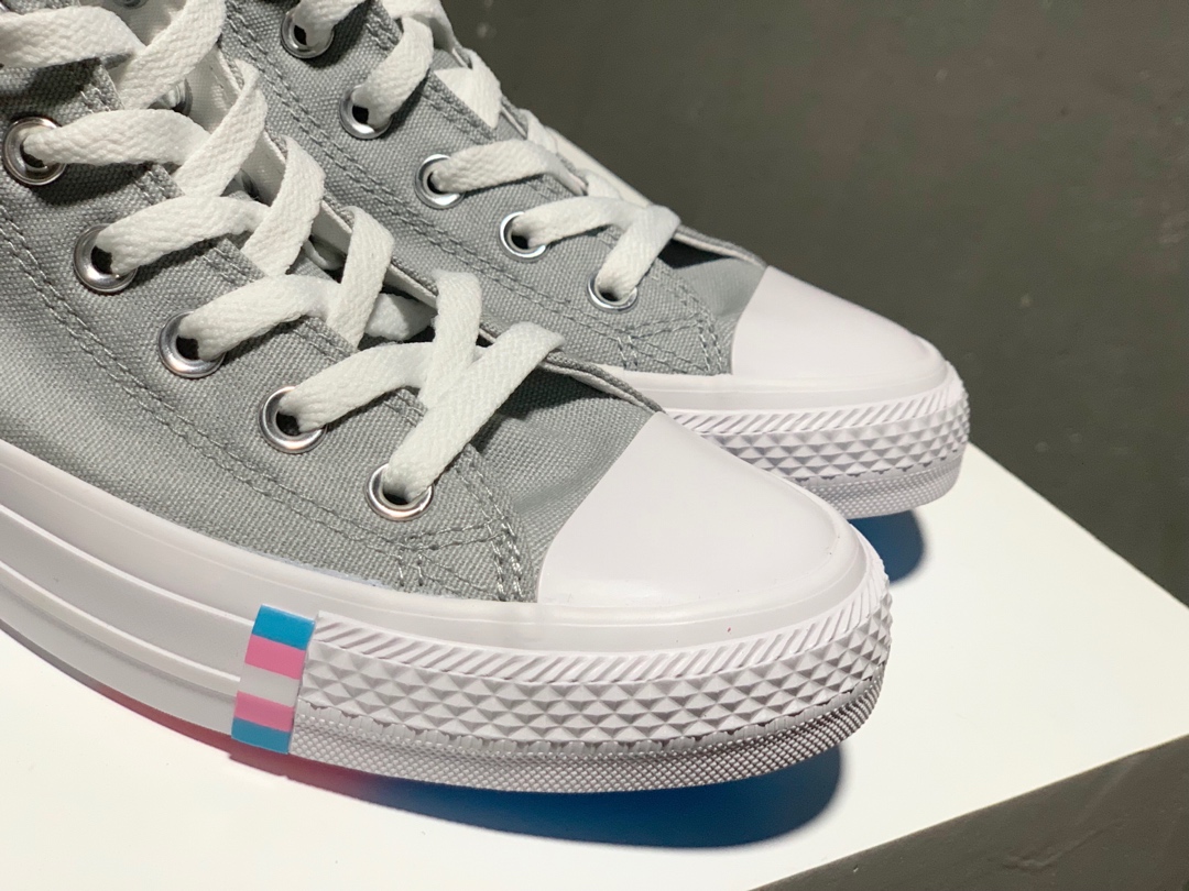 200  LGBT骄傲月限定配色匡威Converse All Star Chuck 1970 ”Pride Pack” Hi高帮经典休闲运动硫化板鞋“渐变彩虹颗粒特闪电”165716C