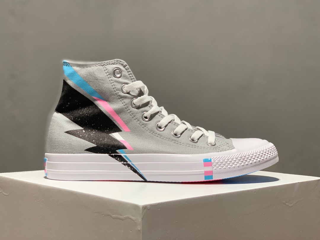 200  LGBT骄傲月限定配色匡威Converse All Star Chuck 1970 ”Pride Pack” Hi高帮经典休闲运动硫化板鞋“渐变彩虹颗粒特闪电”165716C