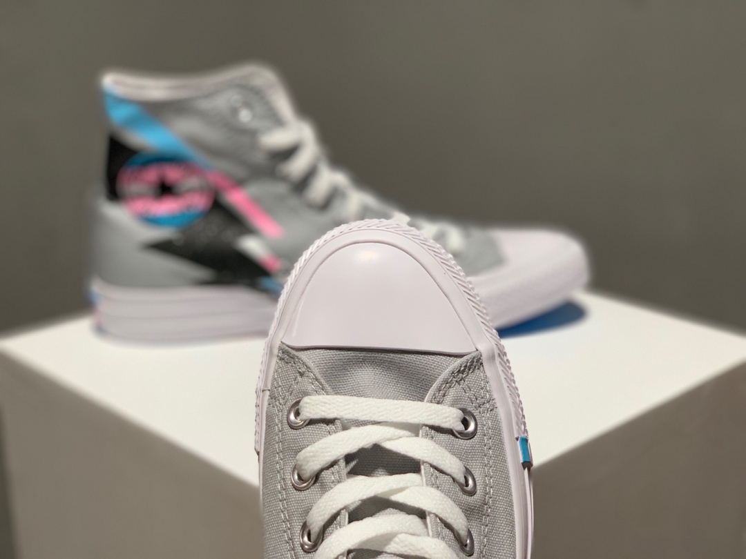 200  LGBT骄傲月限定配色匡威Converse All Star Chuck 1970 ”Pride Pack” Hi高帮经典休闲运动硫化板鞋“渐变彩虹颗粒特闪电”165716C