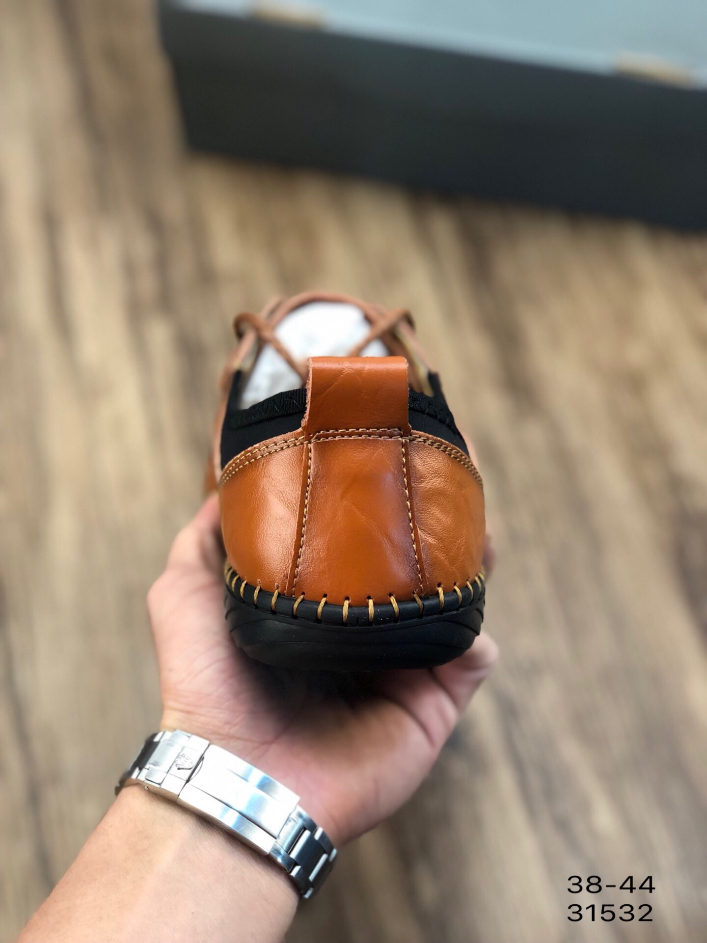 125ECCO爱步 男鞋19春夏款商务休闲镂空皮鞋！尺码：38-44 ！