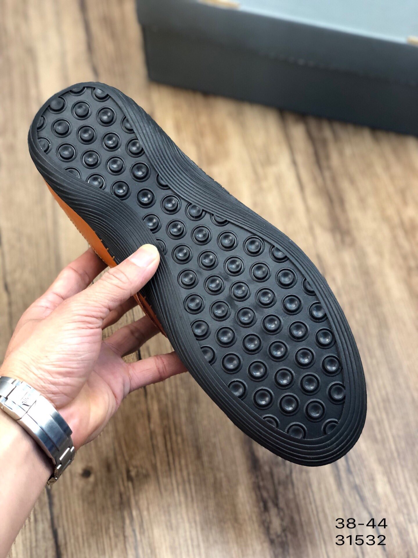 125ECCO爱步 男鞋19春夏款商务休闲镂空皮鞋！尺码：38-44 ！