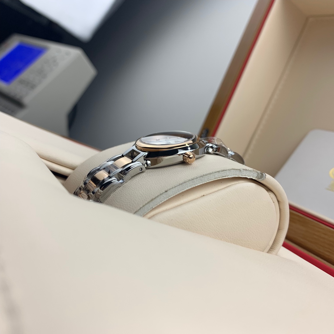 Longines 皇家 浪琴心月女款腕表