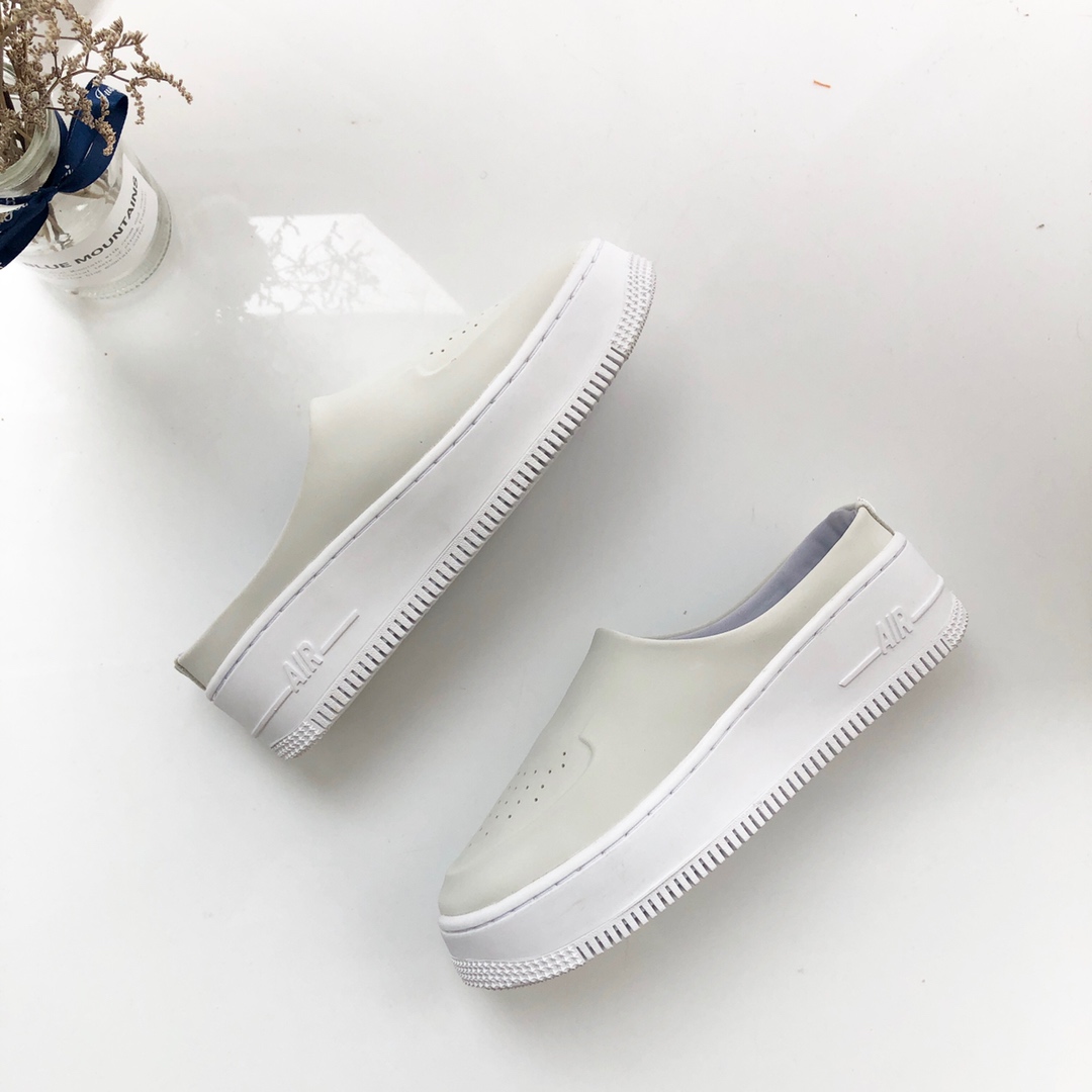 190原鞋开模 耐克NIKE AF1 LOVER XX女子运动拖鞋 货号：AO1523-100