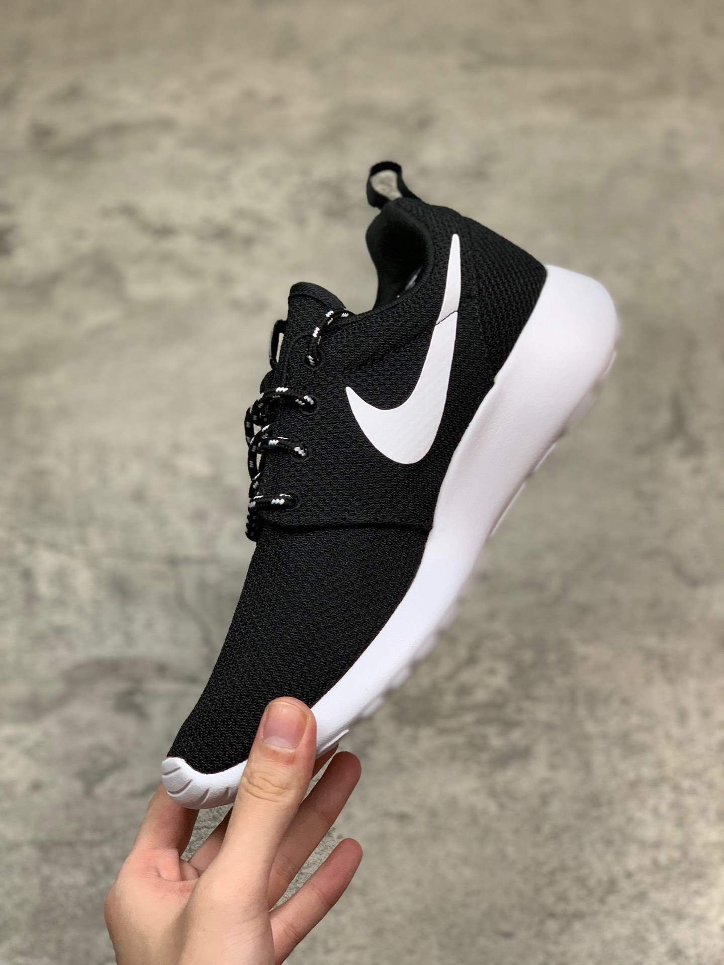 80(原90版本)纯原版本 天猫商城专供  Nike Roshe Run 伦敦一代轻跑鞋