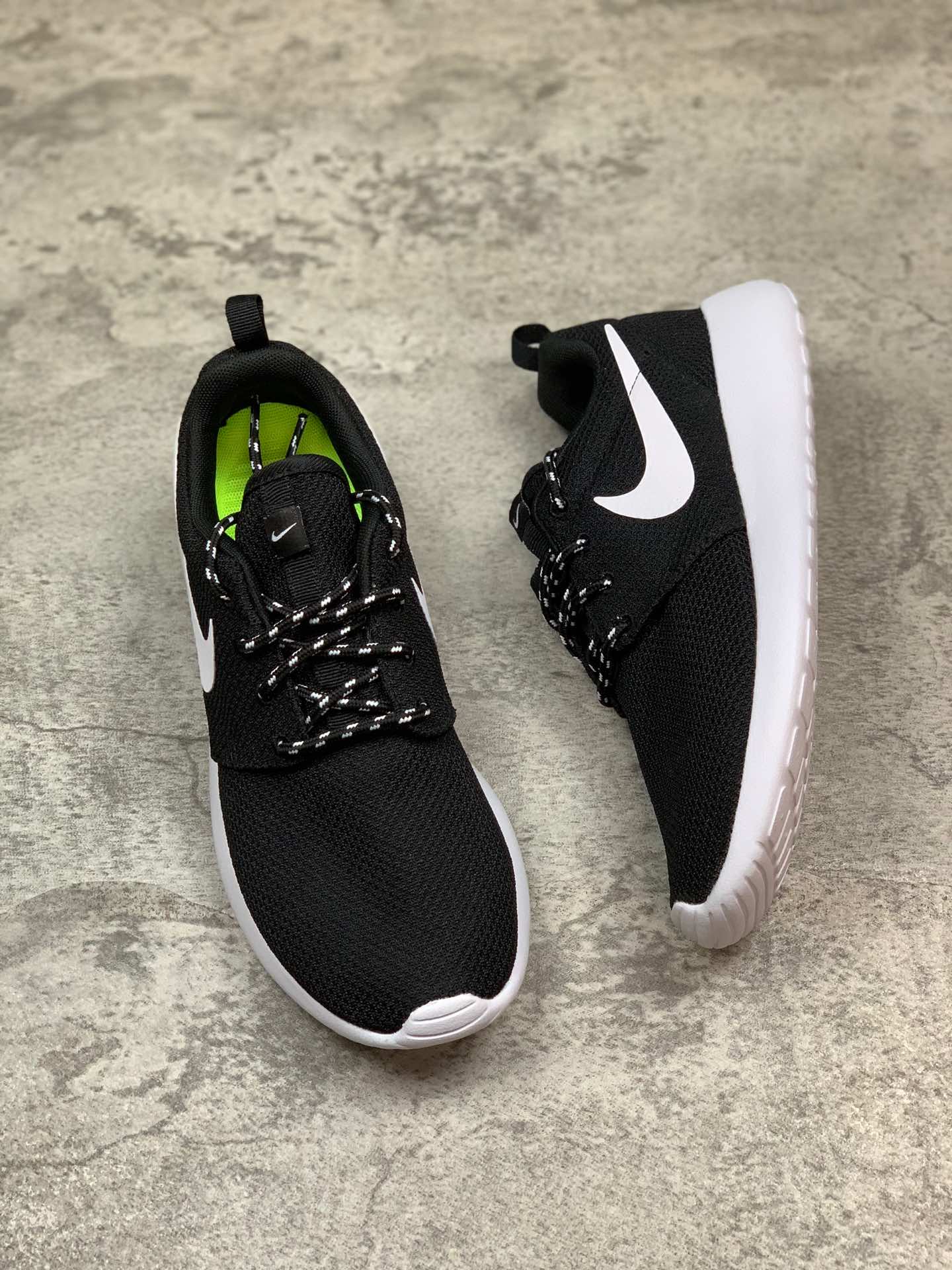 80(原90版本)纯原版本 天猫商城专供  Nike Roshe Run 伦敦一代轻跑鞋