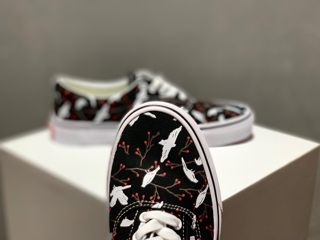 150万斯 Vans Authentic AUT ERA 黑色白鸽 和平鸽 印花滑板鞋原厂硫化大底