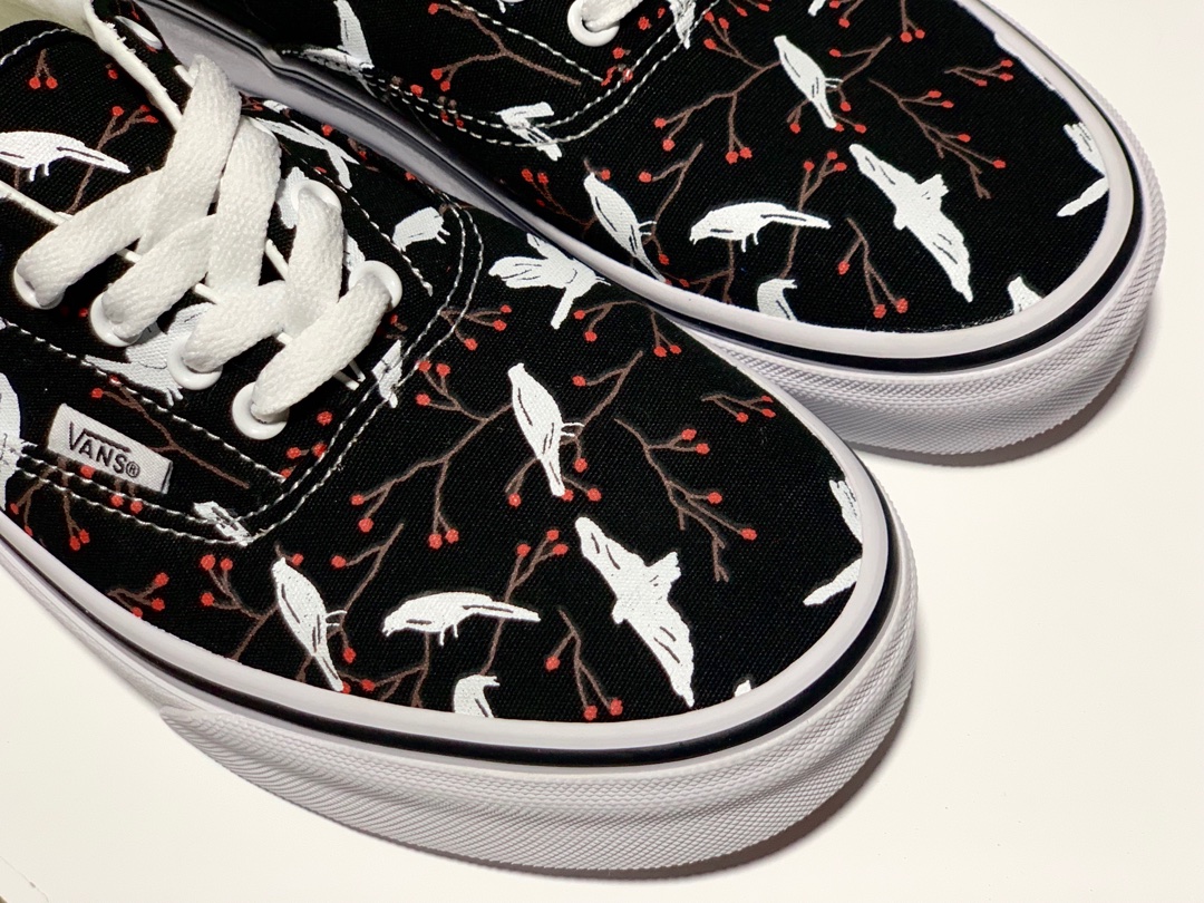 150万斯 Vans Authentic AUT ERA 黑色白鸽 和平鸽 印花滑板鞋原厂硫化大底