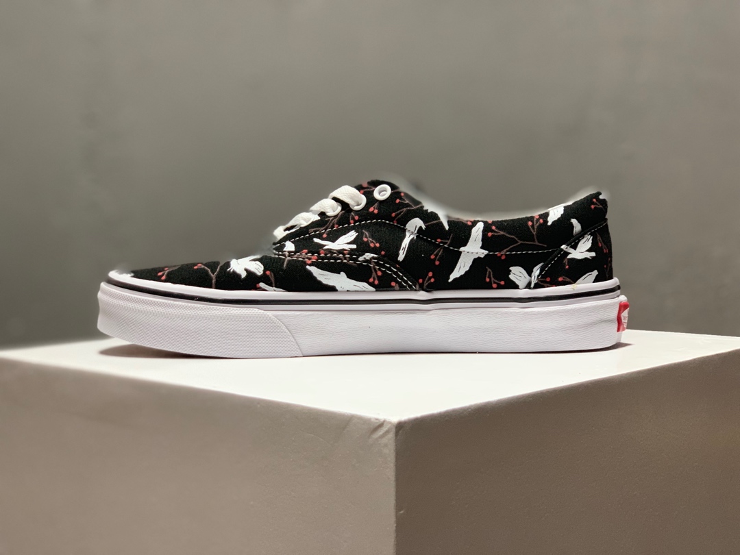 150万斯 Vans Authentic AUT ERA 黑色白鸽 和平鸽 印花滑板鞋原厂硫化大底