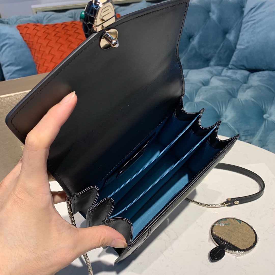 BVLGARI宝格丽Serpenti系列进口原单牛皮手提包38329