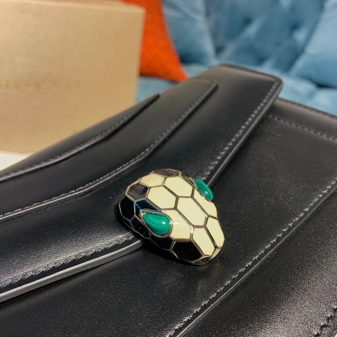 BVLGARI宝格丽Serpenti系列进口原单牛皮斜挎包61885