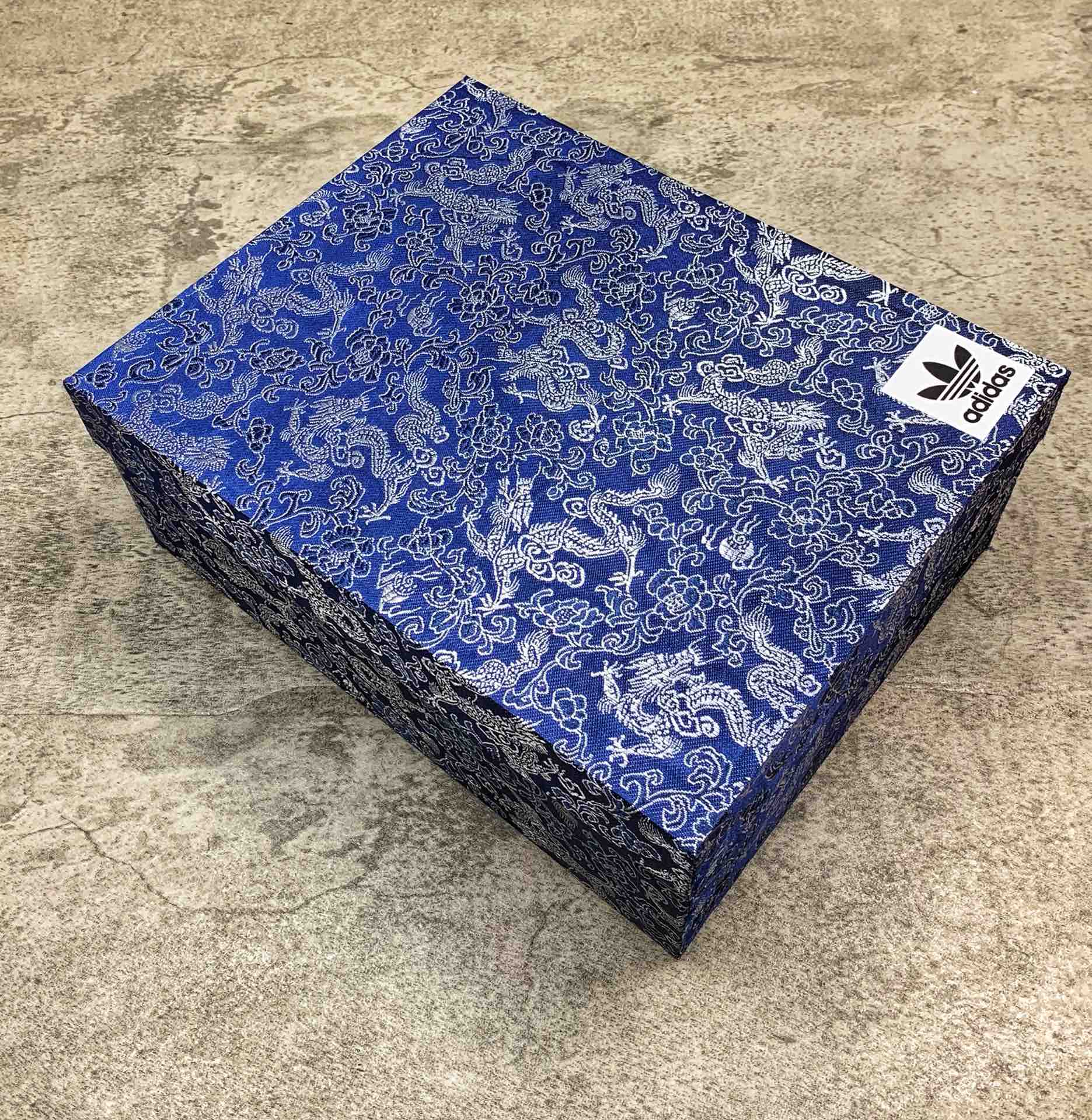 300核心主推纯原版本  阿迪达斯 adidas 三叶草rivalry 中国限定高邦板鞋 “爆裂青花瓷”EE9292