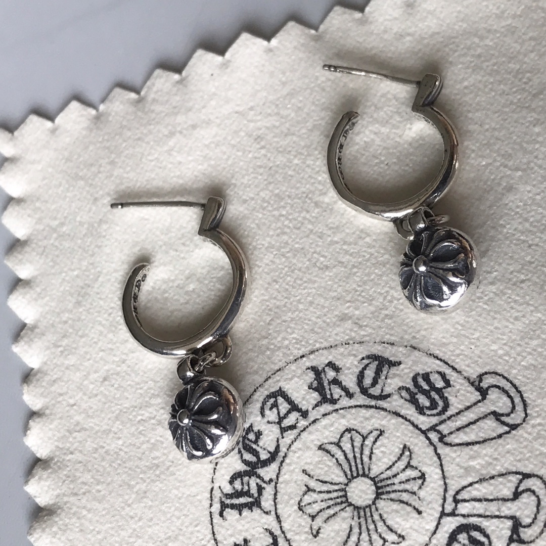 크롬하츠 귀걸이 124494 Chrome Hearts Earrings 썸네일 이미지