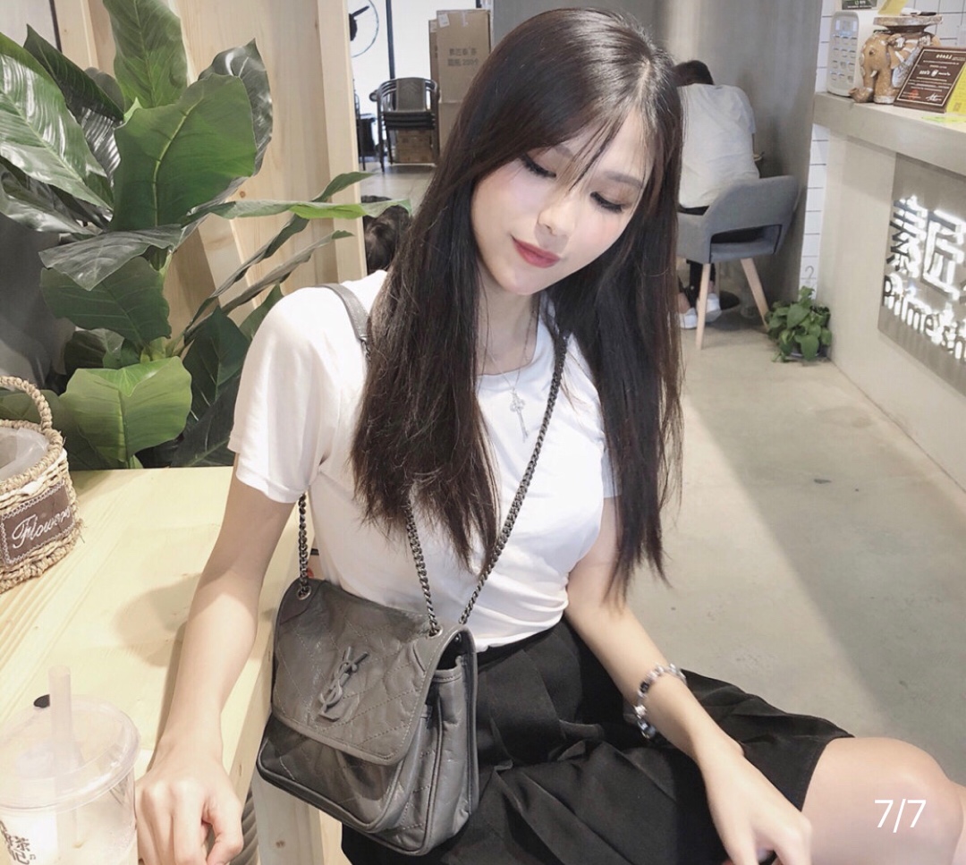 YSL Niki 22CM 邮差包 633151深灰色/银链