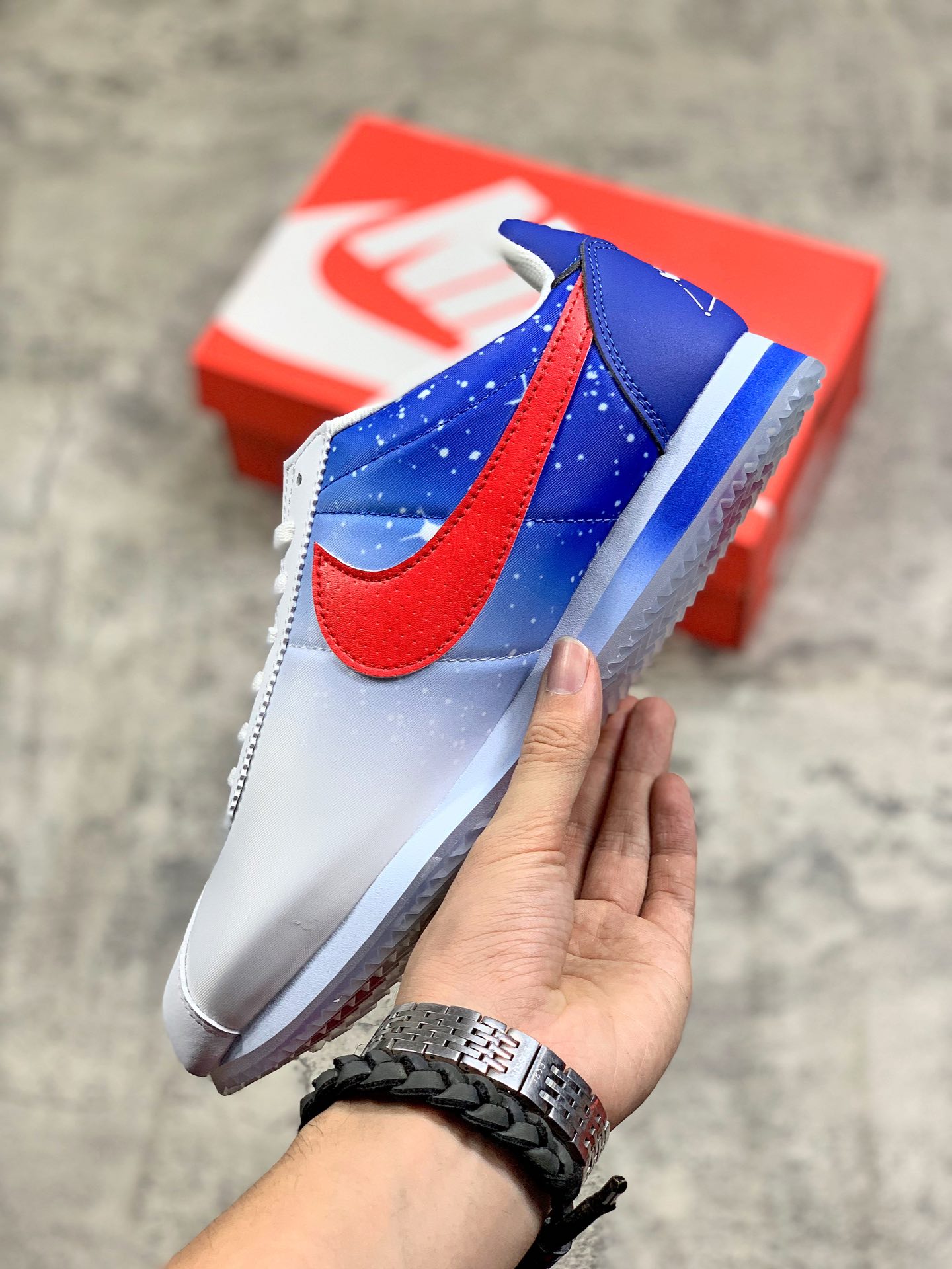 75Nike/耐克 CORTEZ 阿甘轻便运动跑鞋