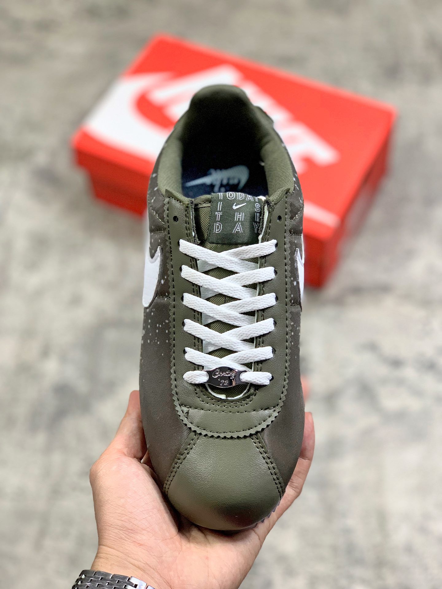 75Nike/耐克 CORTEZ 阿甘轻便运动跑鞋