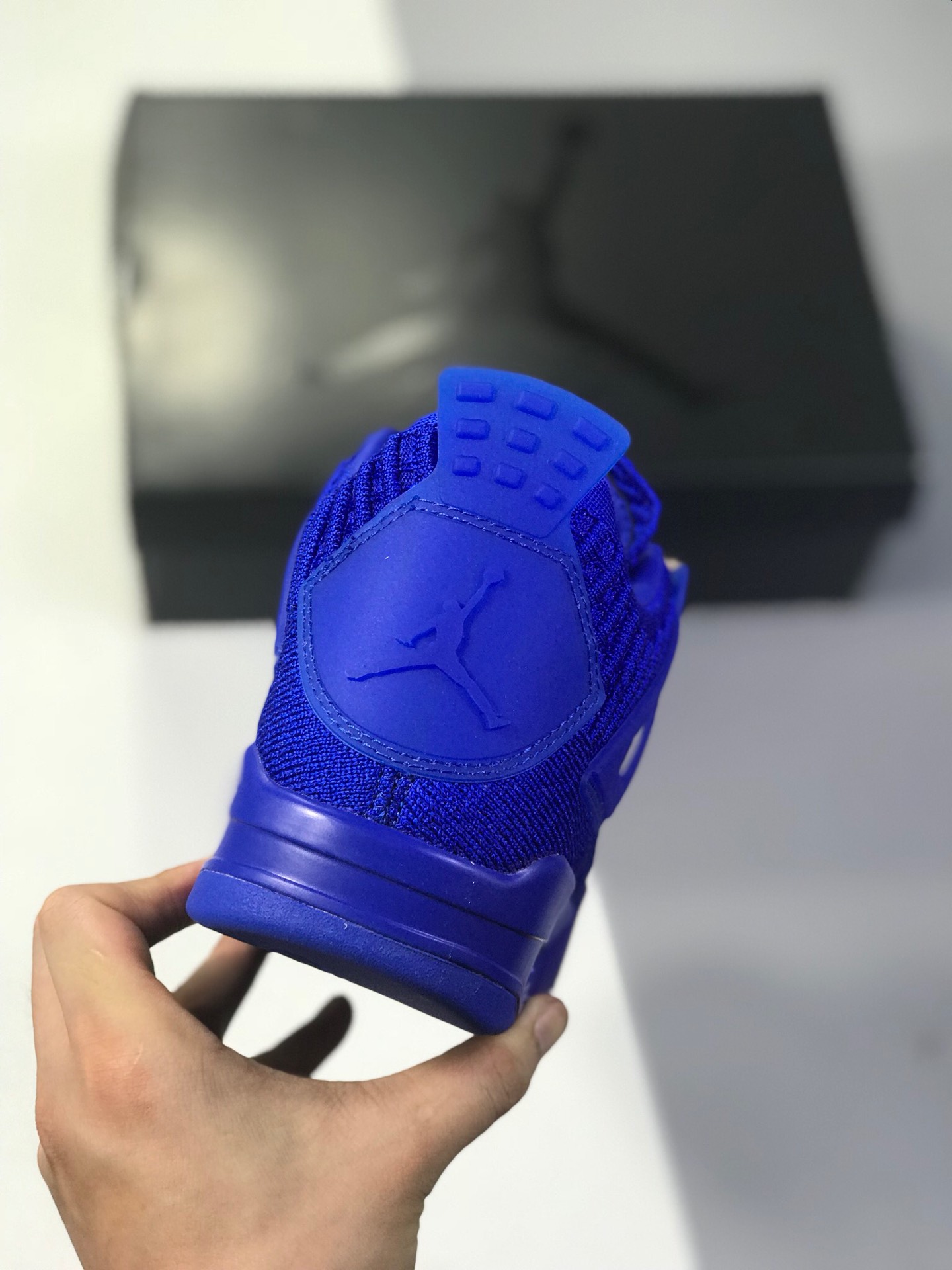 220莞产外贸订单 性价比版本Air Jordan 4 Flyknit ”Hyper Royal”果冻编织蓝 货号：AQ3559-400