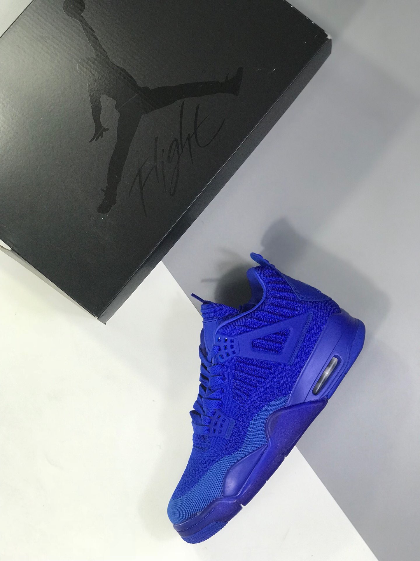 220莞产外贸订单 性价比版本Air Jordan 4 Flyknit ”Hyper Royal”果冻编织蓝 货号：AQ3559-400