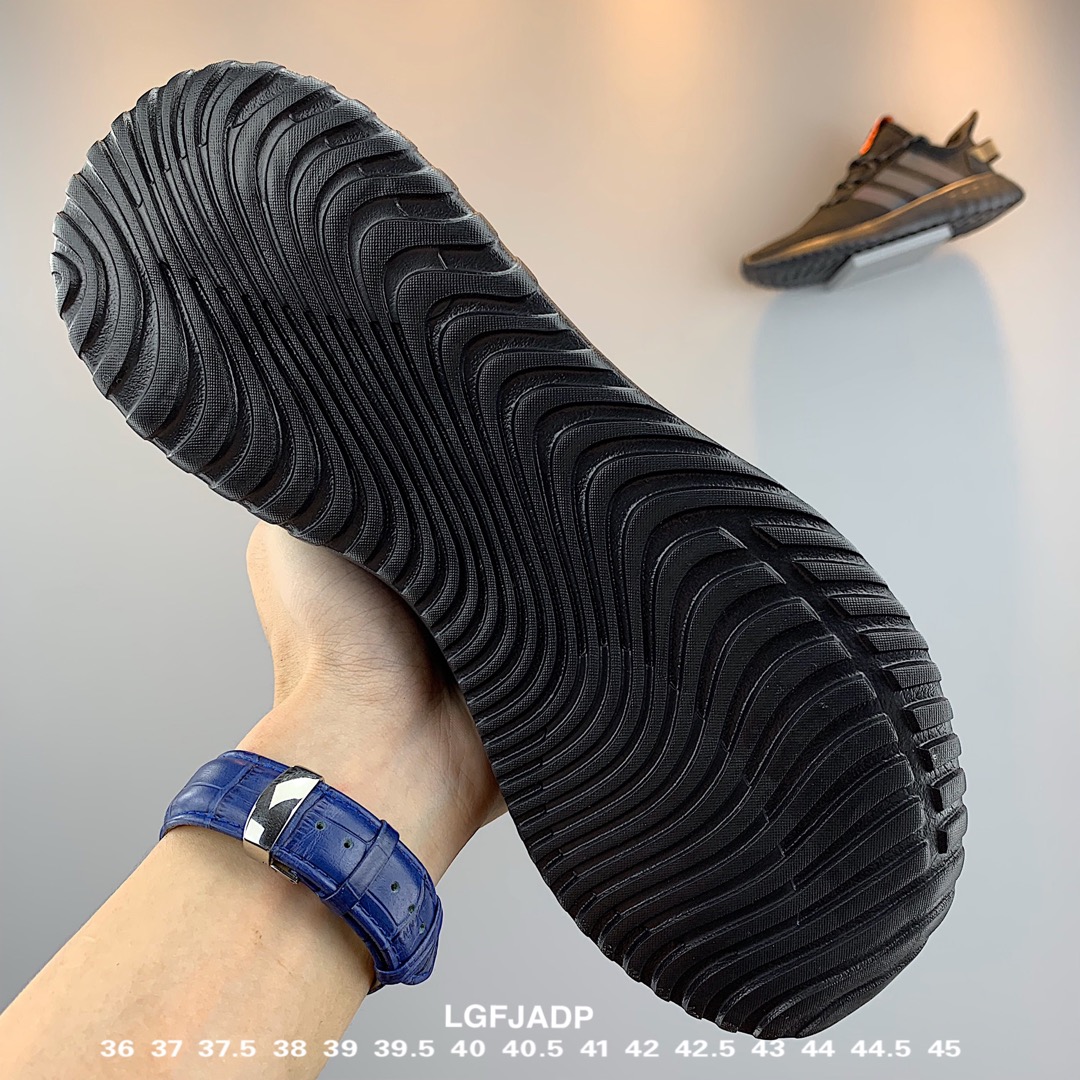 140Adidas Tubular Doom 因为外形跟椰子很像，之所以被称为小椰子 货号：EE3707