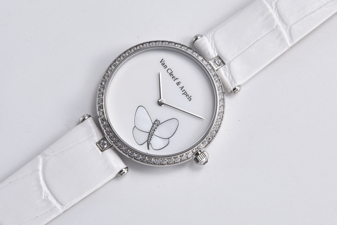 Van Cleef & Arpels 梵克雅宝-Van Cleef＆Arpels女士腕表 直径34mm厚6mm 该款腕表备受女性喜爱