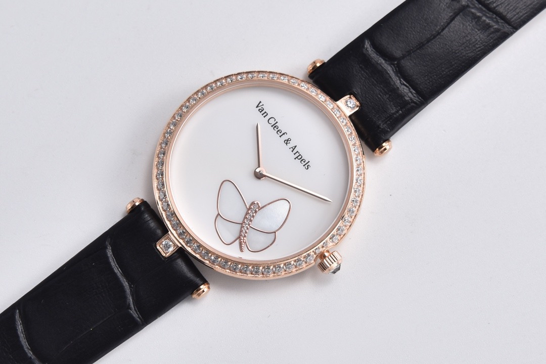 Van Cleef & Arpels 梵克雅宝-Van Cleef＆Arpels女士腕表 直径34mm厚6mm 该款腕表备受女性喜爱