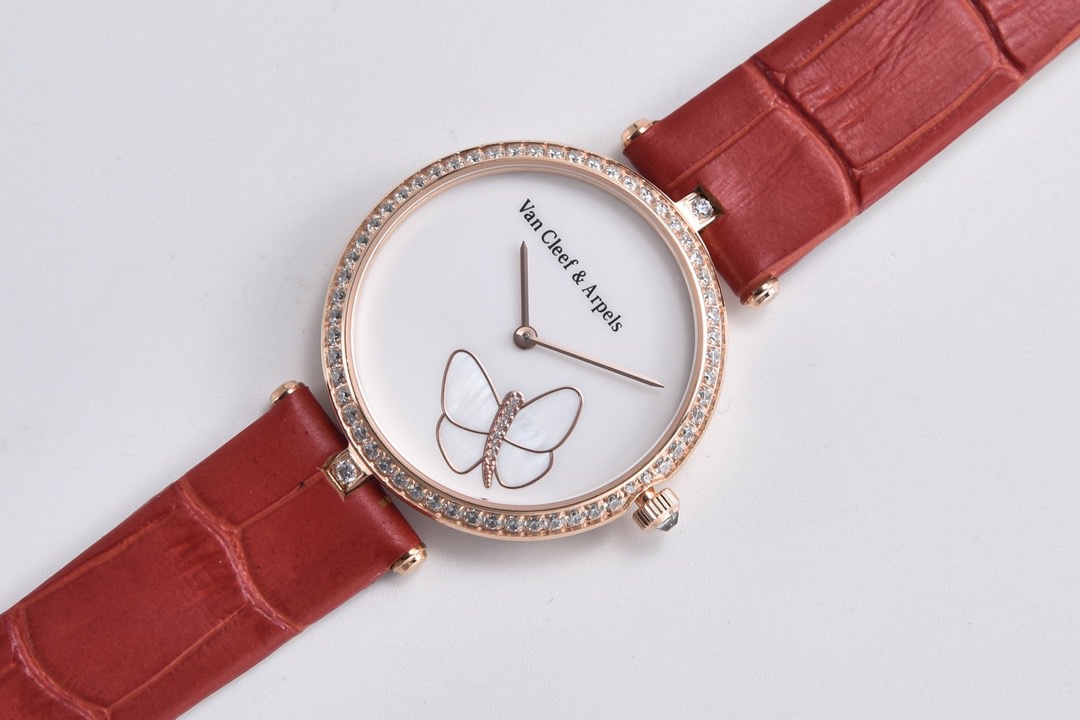 Van Cleef & Arpels 梵克雅宝-Van Cleef＆Arpels女士腕表 直径34mm厚6mm 该款腕表备受女性喜爱