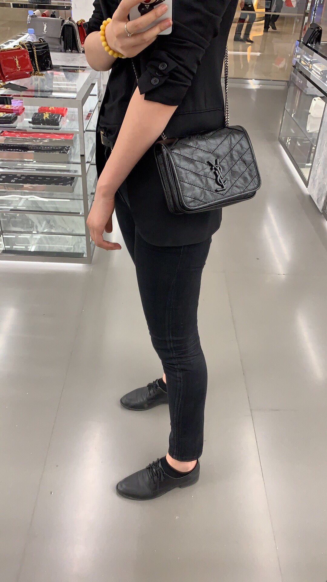 YSL 𝑛𝑖𝑘𝑖 𝑐𝘩𝑎𝑖𝑛 𝑤𝑎𝑙𝑙𝑒𝑡链条小挎包 583103黑色