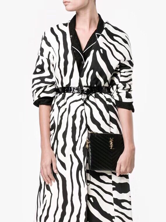 YSL MONOGRAM 24CM 小号手包 379039黑色/金扣