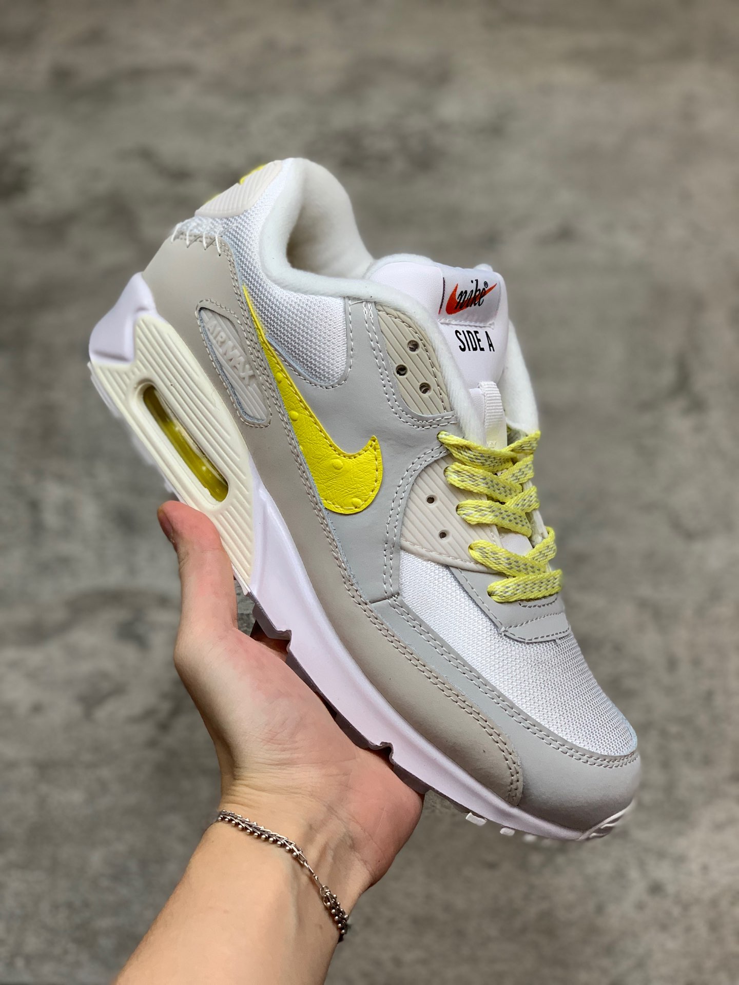 200火星 月球主题Nike Air Max 90 Essential”MMars Landing”复古气垫百搭休闲运动慢跑鞋OFF-WHITE x Nike 联名系列