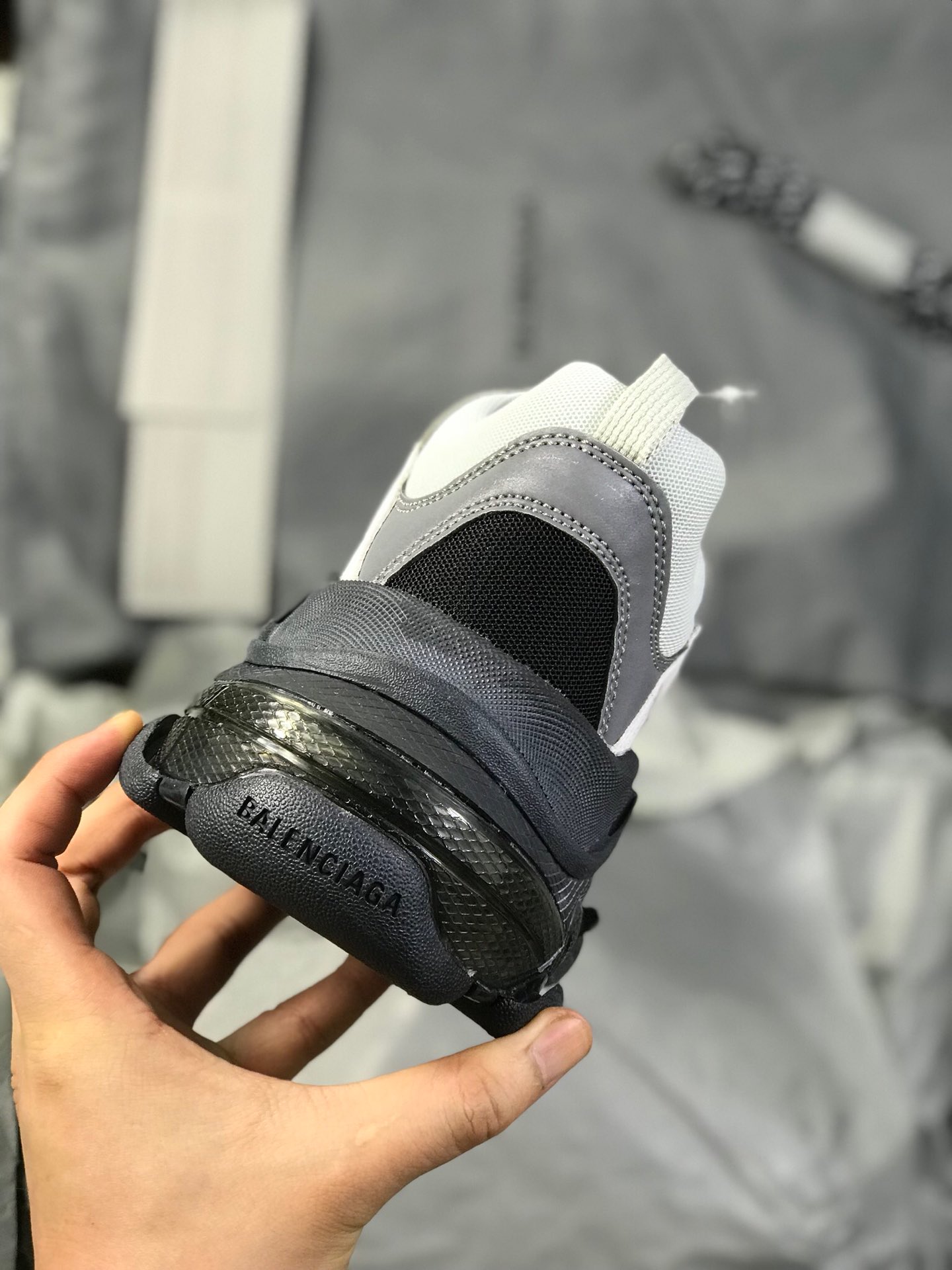 540新配色Balenciaga 巴黎世家 Triple S 3.0 三代复古休闲跑鞋 全组合氮气水晶大底