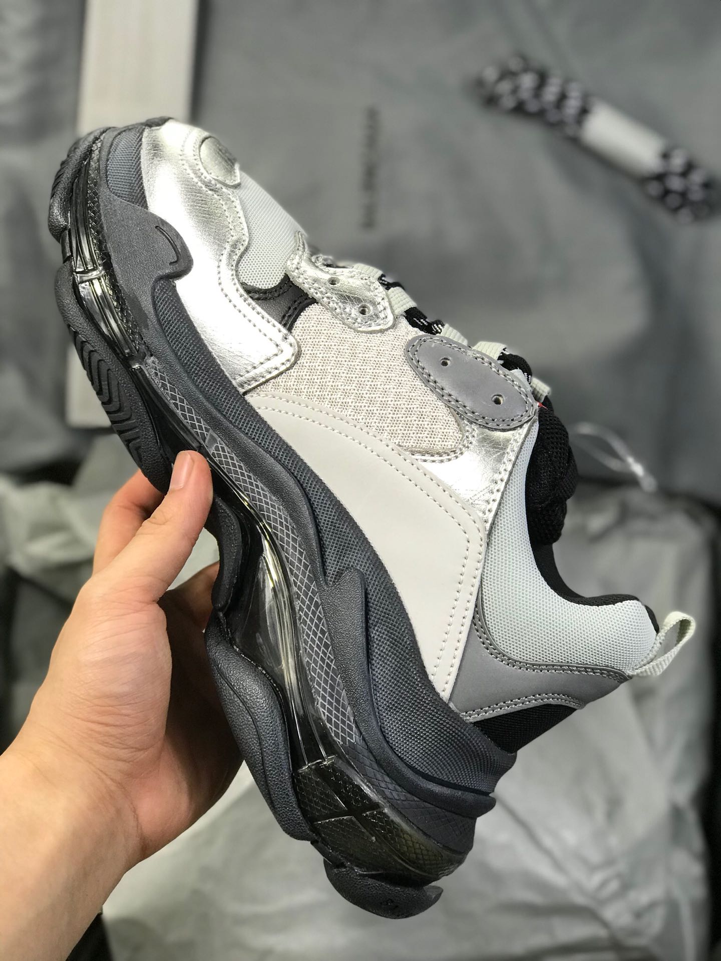 540新配色Balenciaga 巴黎世家 Triple S 3.0 三代复古休闲跑鞋 全组合氮气水晶大底