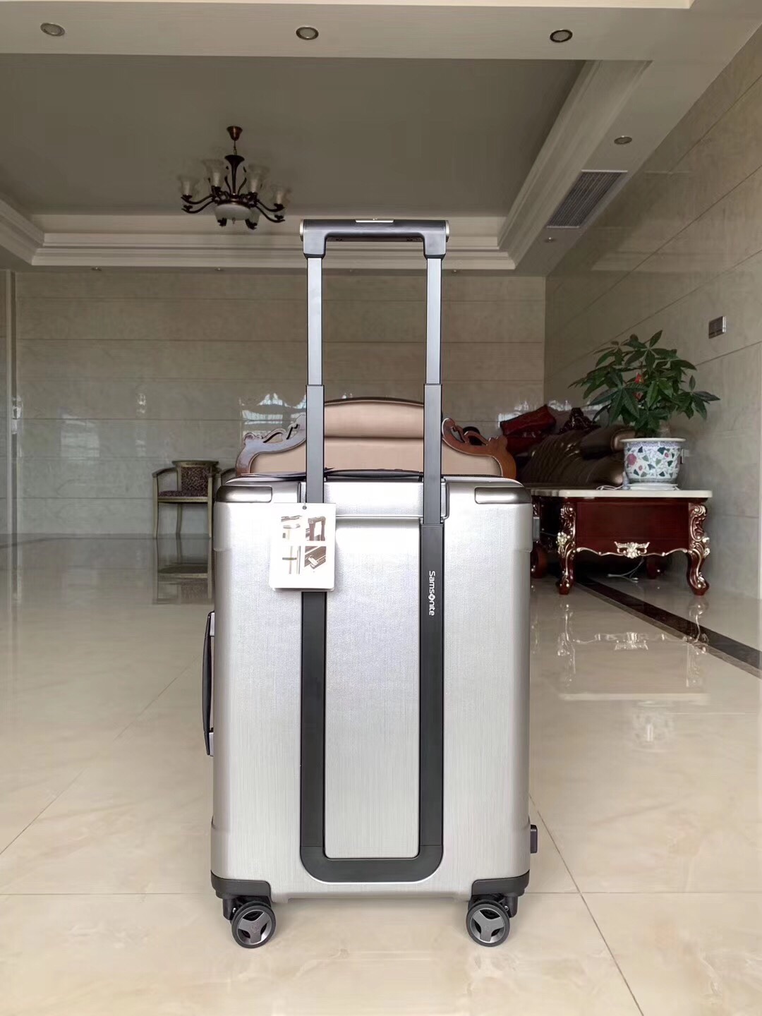 1561108895 3766469013 2