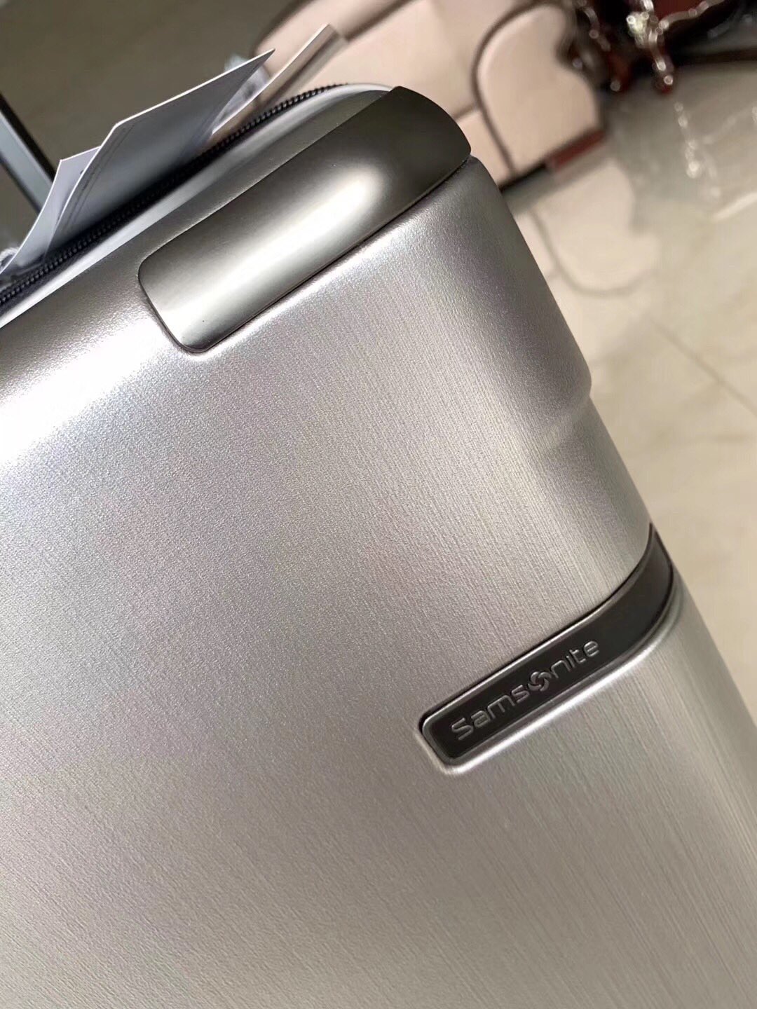 1561108895 4164563782 6