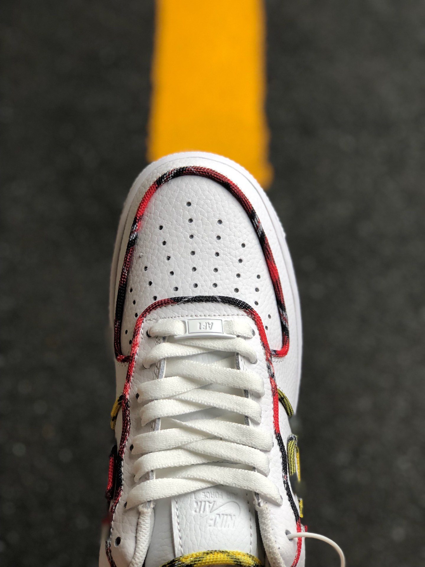 90福利特价 原两百多公司级版本#耐克空军低帮系列Nike Air Force 1 LO Tartan 苏格兰格纹 空军一号低帮运动板鞋AV8218-100