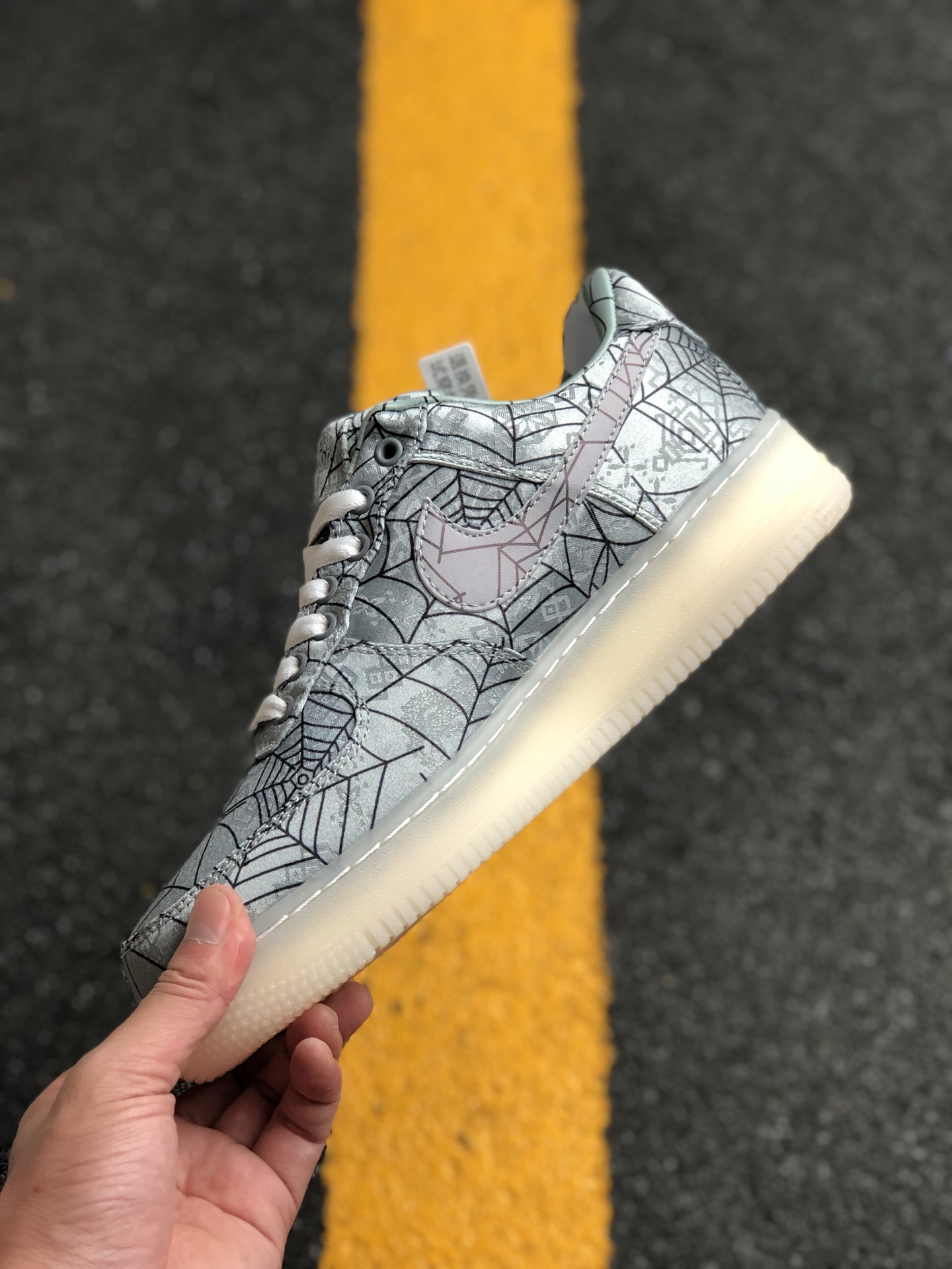 90福利特价 原两百多公司级版本#耐克空军低帮系列耐克 Air Force 1 '07 Valentine's Day ”情人节主题” AJ0867-100