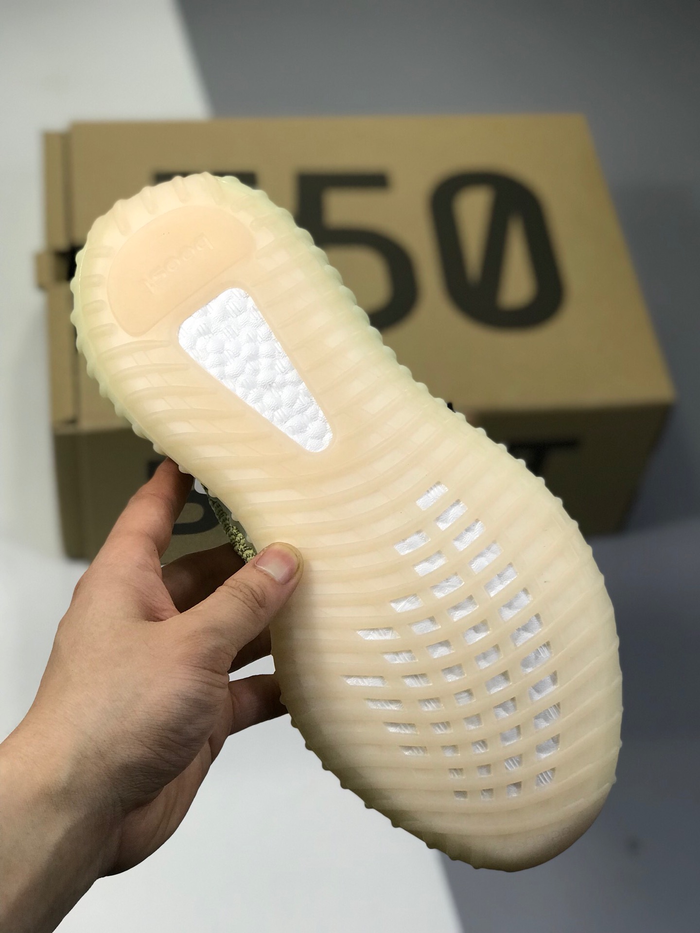 370满天星 纯原get版本南花针织原厂鞋面。阿迪达斯 Adidas Yeezy 350 Boost V2 新灰芝麻镂空