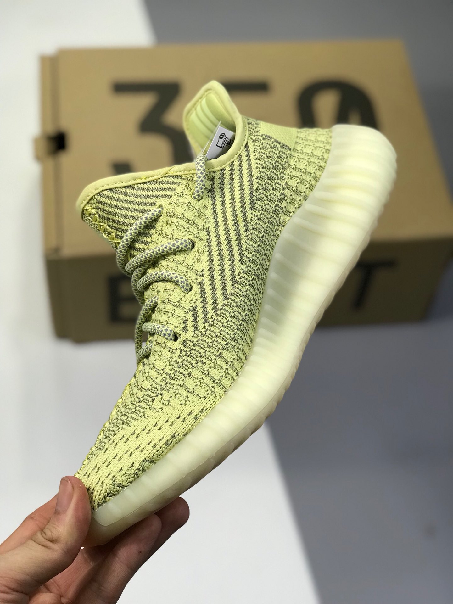 370满天星 纯原get版本南花针织原厂鞋面。阿迪达斯 Adidas Yeezy 350 Boost V2 新灰芝麻镂空