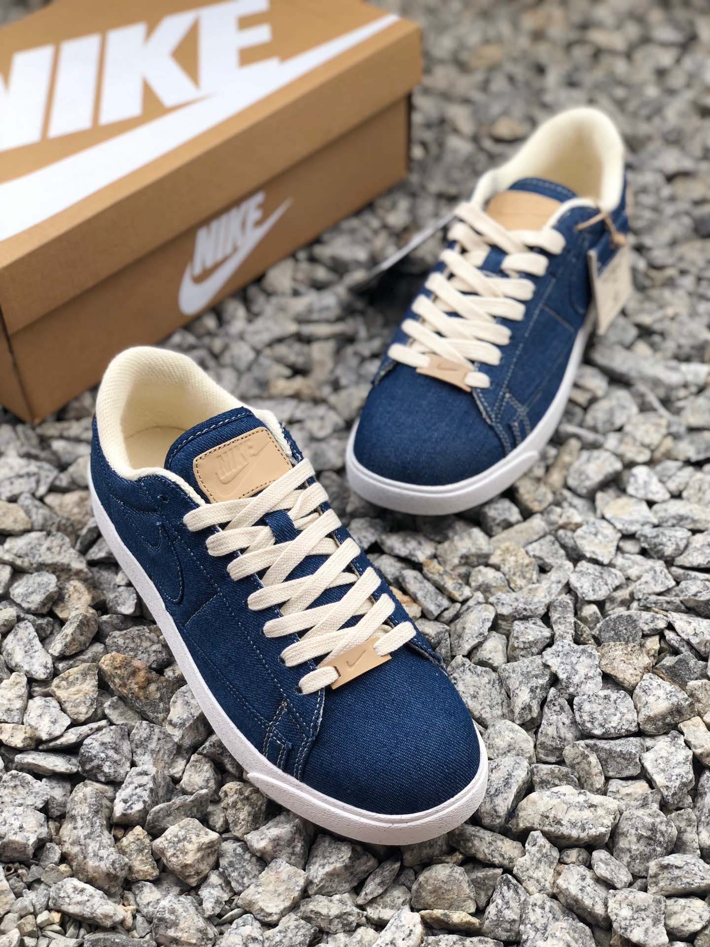 150耐克公司级Nike Blazer Low LX 开拓者低帮 牛仔布休闲运动板鞋 AV9371-506