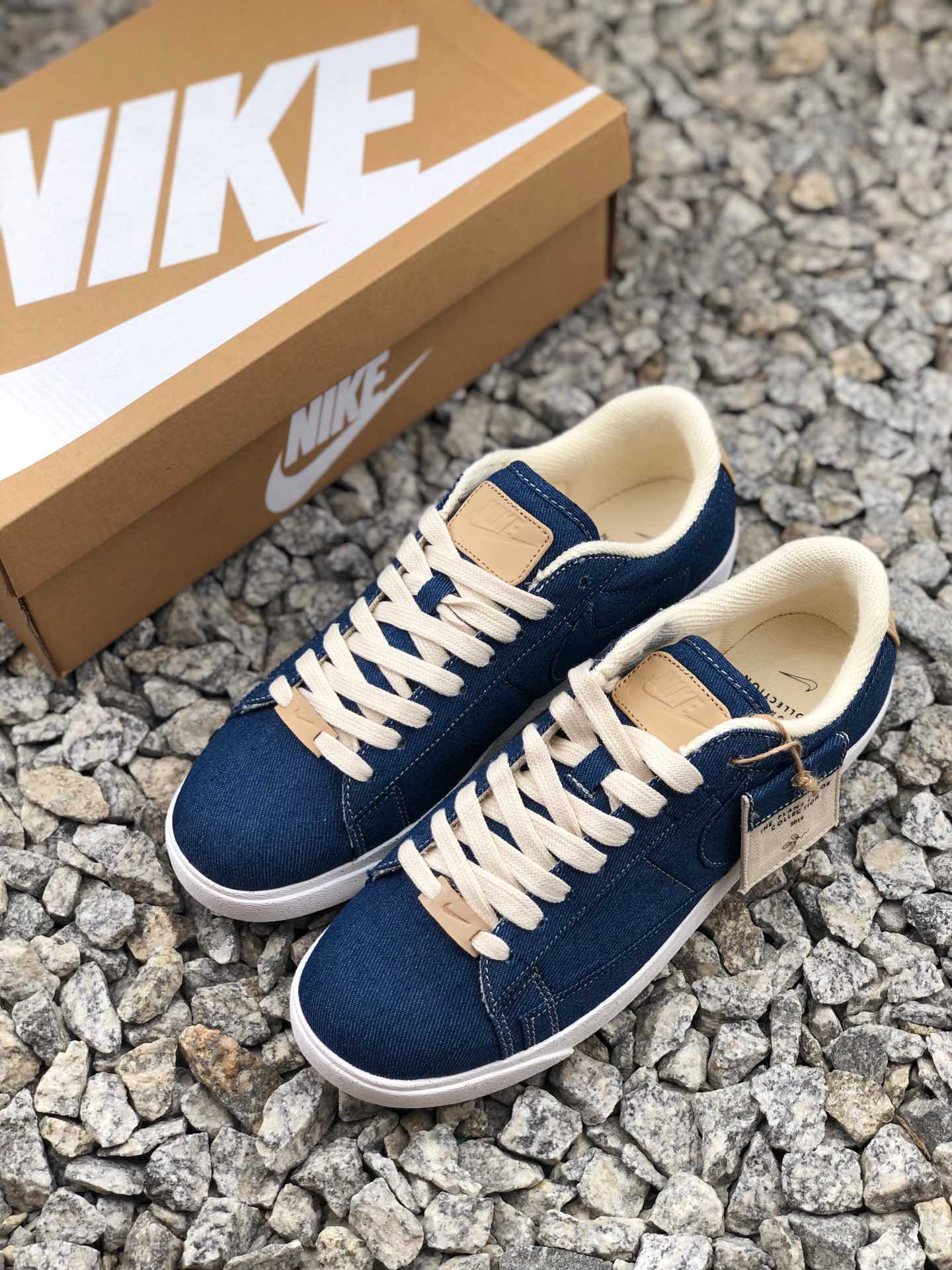 150耐克公司级Nike Blazer Low LX 开拓者低帮 牛仔布休闲运动板鞋 AV9371-506