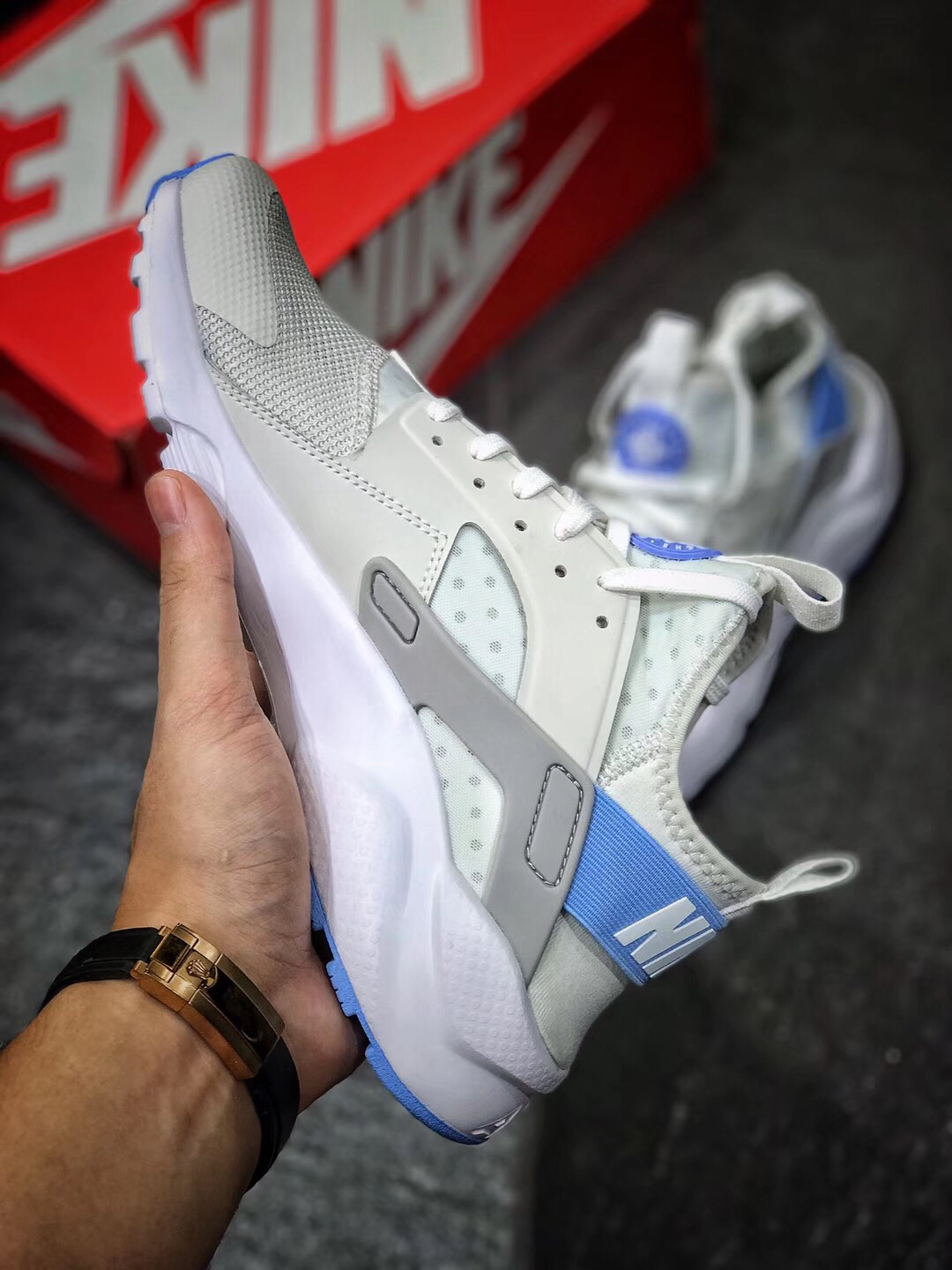 190华莱士系列 NK Air huarache Ultra Suede 灰北卡配色 华莱士4代