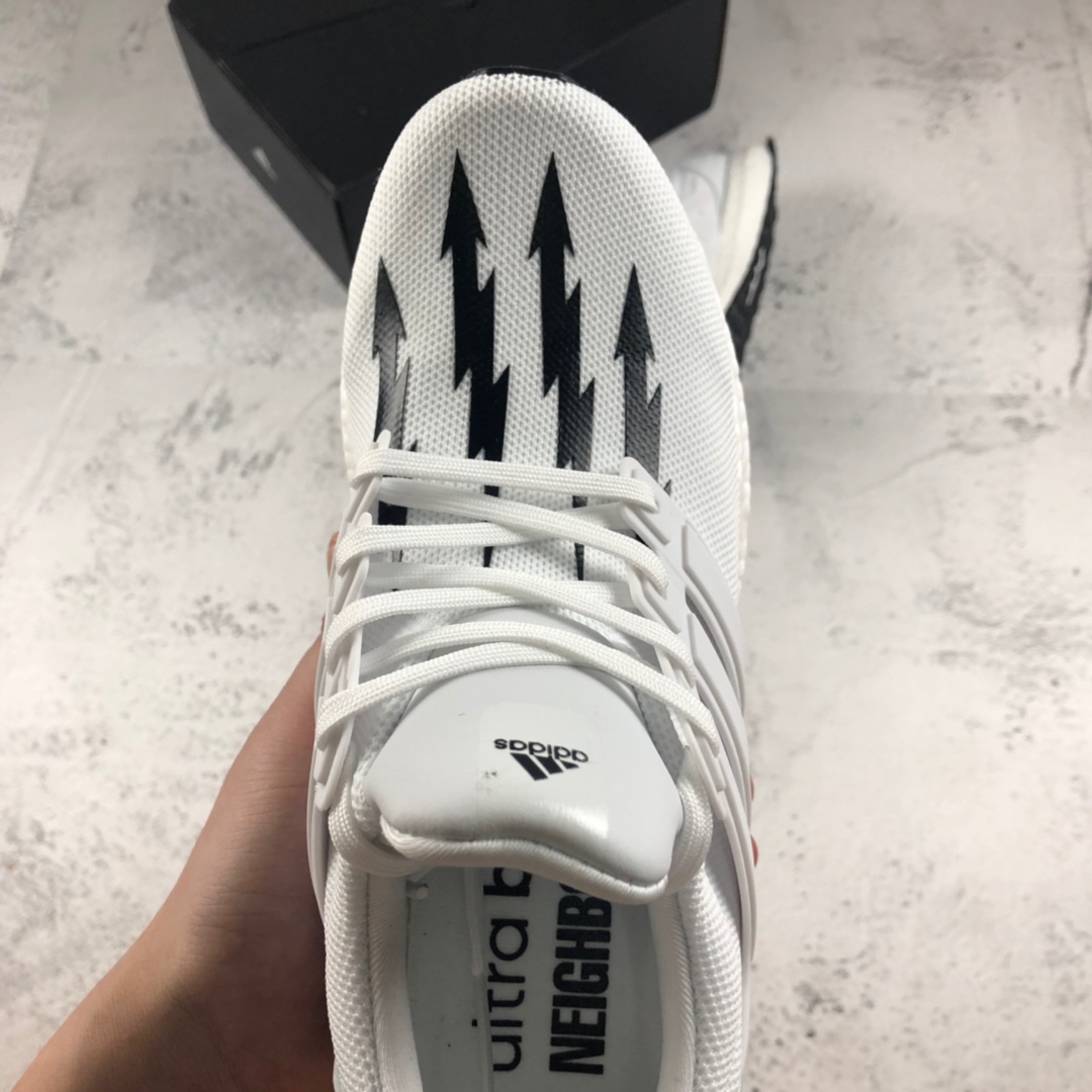 220NEIGHBORHOOD x Adidas Ultra Boost 闪电联名 黑白EG7650