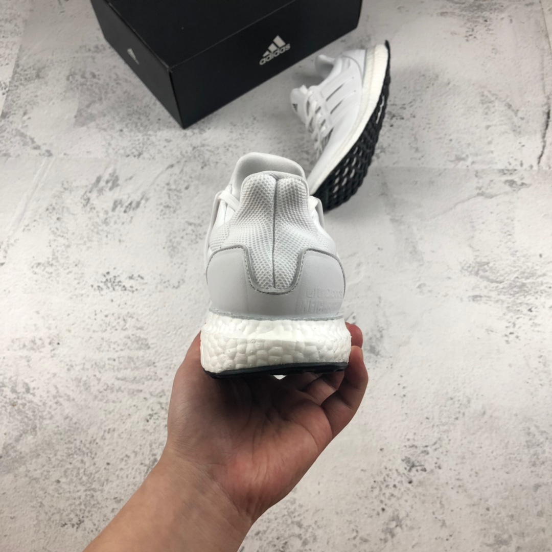 220NEIGHBORHOOD x Adidas Ultra Boost 闪电联名 黑白EG7650