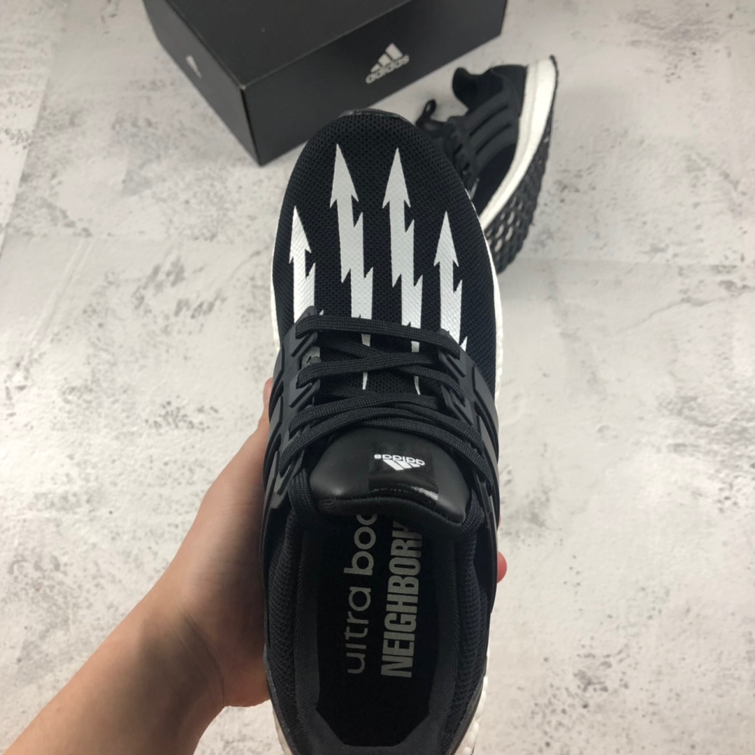 220NEIGHBORHOOD x Adidas Ultra Boost 闪电联名 黑白EG7649
