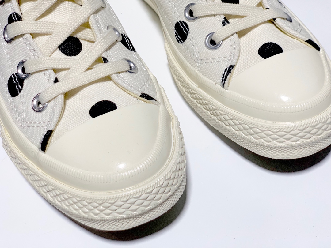 150CDG Play x Converse 1970s 匡威川久保玲 爱心波点 米白高帮双围条高弹PU蓝底 三联吊牌